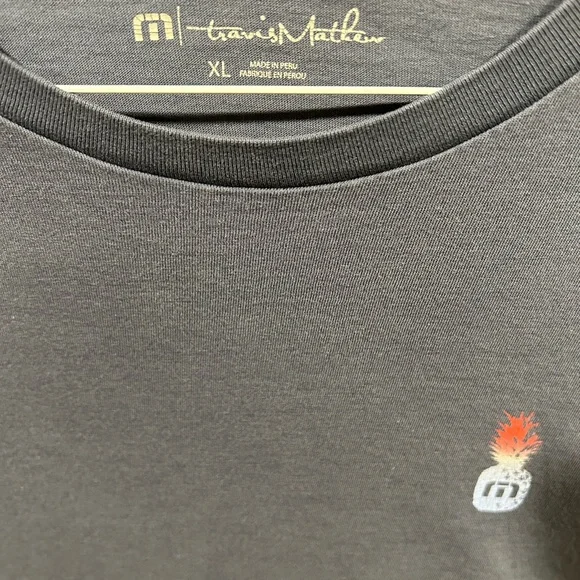 Travis Mathew tee shirt - Picture 2 of 3